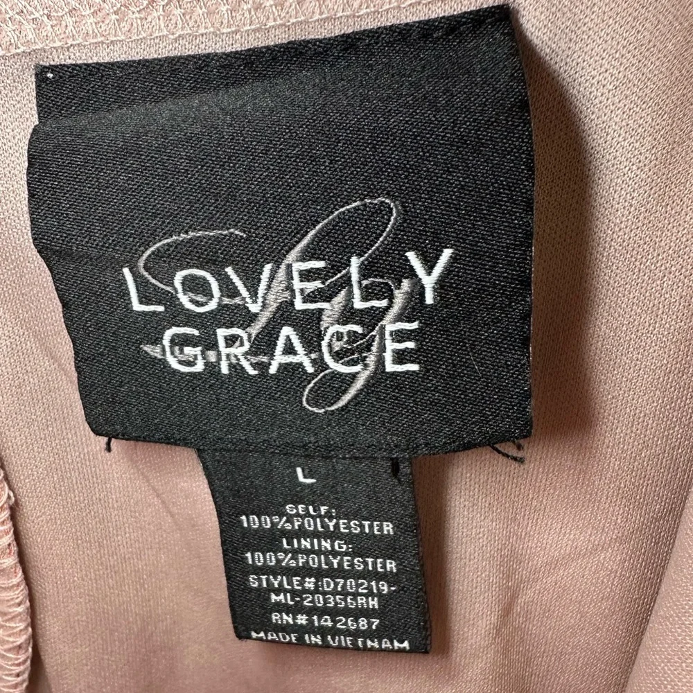 Lovely Grace Floral Halter Maxi Dress - Picture 3 of 8